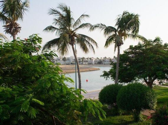 Vila فلل درة العروس بي شاطئ رملي علي البحر *